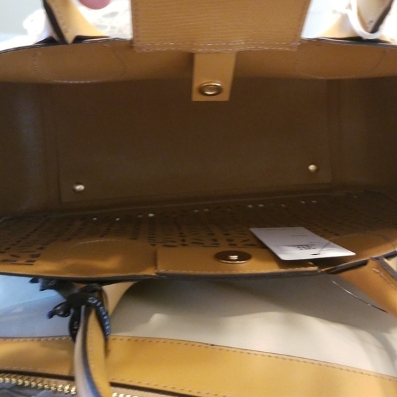 Gianni Nataro Leather Tan Satchel - Picture 7 of 11